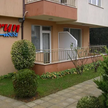 Perun House ラヴダ